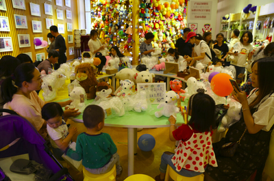 最大原创玩偶乐园“玩偶大师”落户青岛，打造儿童想象力空间，引领玩具销售新趋势